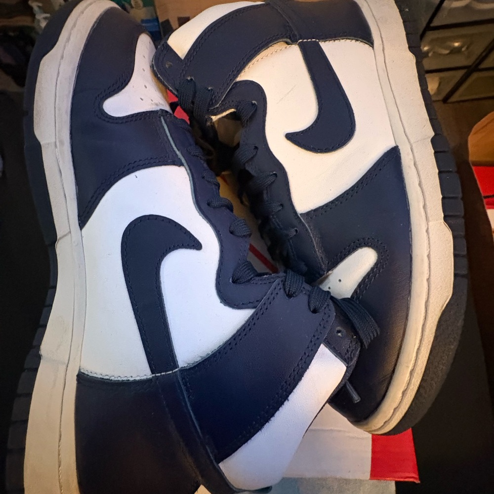 Nike Dunk Hi Retro ‘Mightnight Navy’